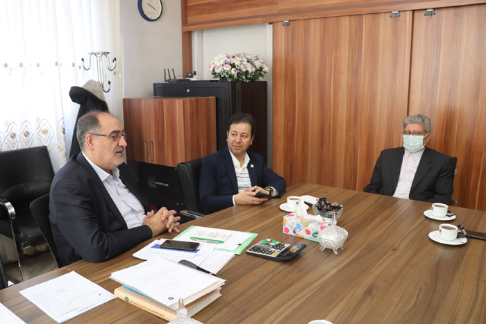 دیدار اعضای هیئت مدیر ه کانون با مسئولان بانک تجارت استان آذربایجان شرقی